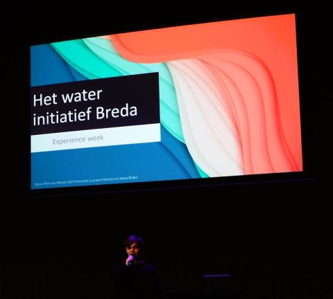 presentatiescherm met waterinitiatief Breda